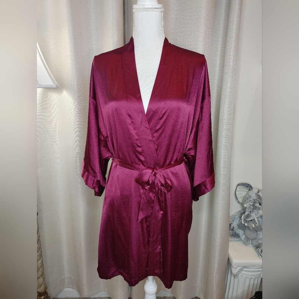 Victoria's Secret Very Sexy Short Satin Kimono Robe, Wine M/L - Picture 2 of 11